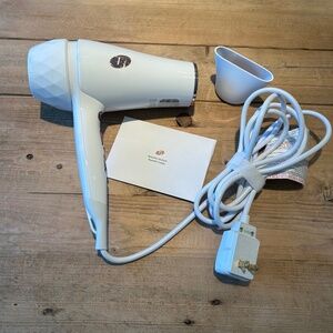 T3 Featherweight Luxe 2i Hair Dryer